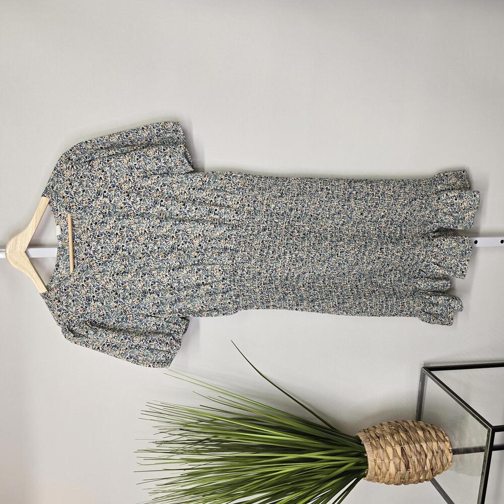 Mimi + Daphne Floral Smocked Mini Dress Large Blue Cream Puff‎ Sleeve Ruffle Hem